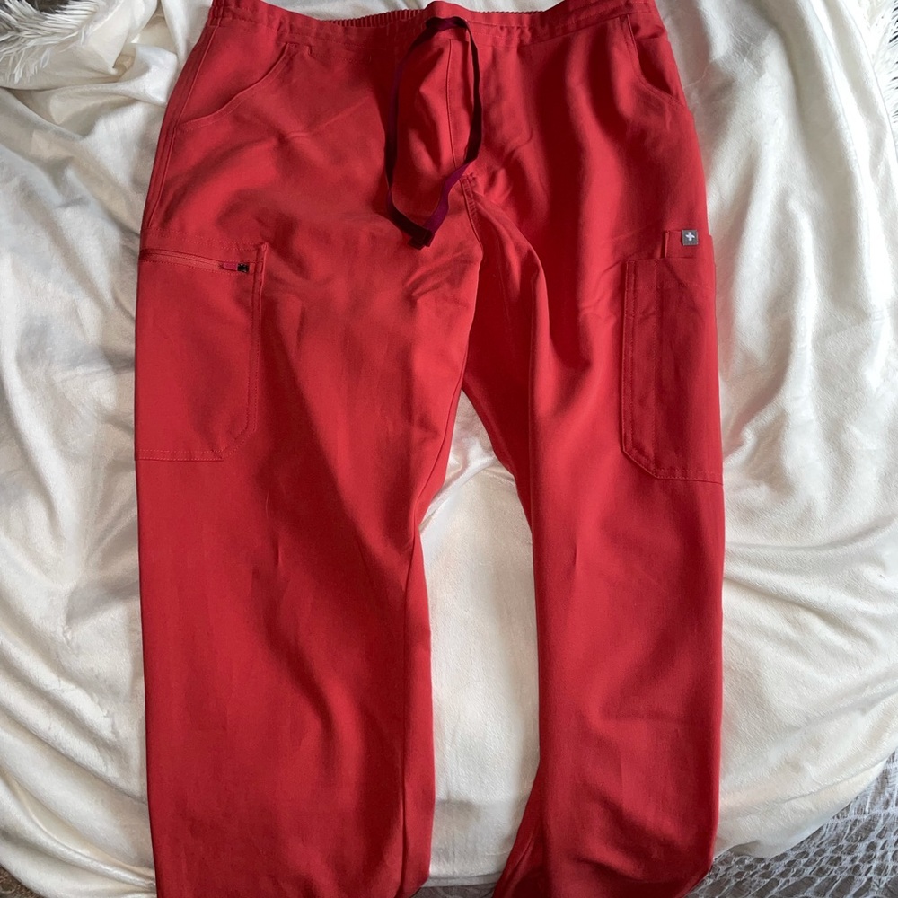 Yola skinny scrub pant